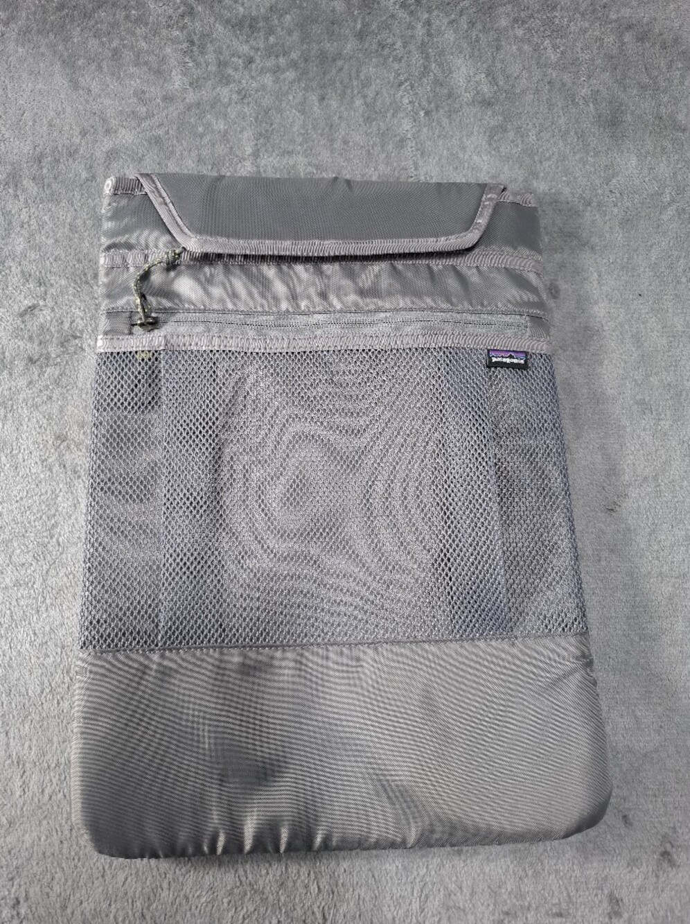 Patagonia Refugio Padded Laptop Sleeve Up To 15" Gray With Mesh Pocket